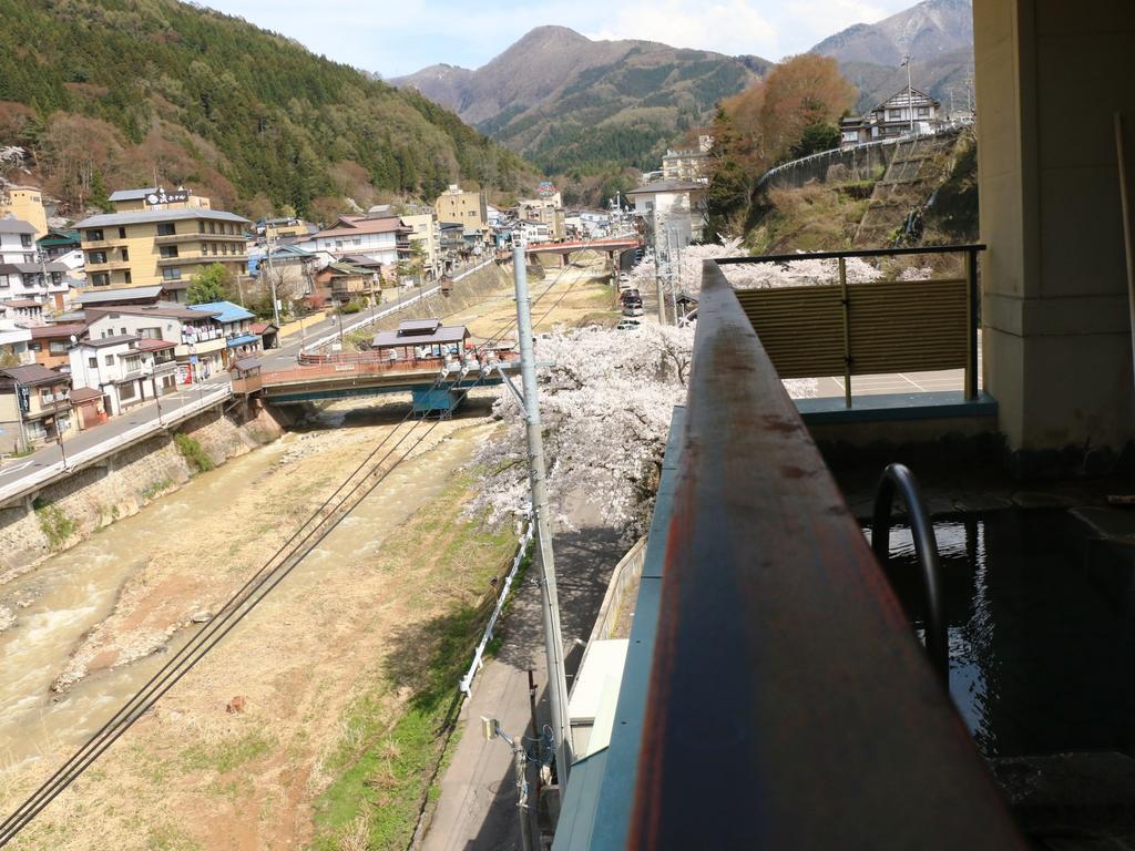 Hotel Yamatoya Yamanouchi  Zewnętrze zdjęcie